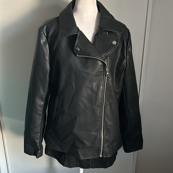 New a.n.a. New Concepts Women’s Vegan Leather Black Moto Jacket Biker Jacket - Picture 1 of 13